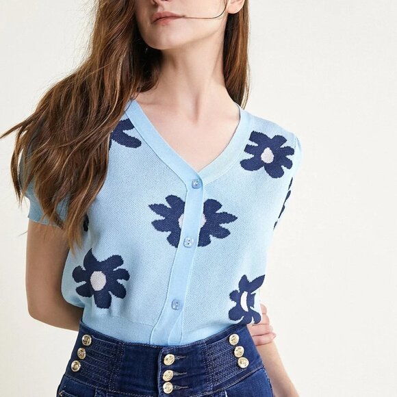 J.ing Light Sky Blue Floral Print Button-Up Cropped Cardigan - Picture 3 of 6